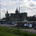 Sur la route de Nijni-Novgorod - La maison de la famille Adams
